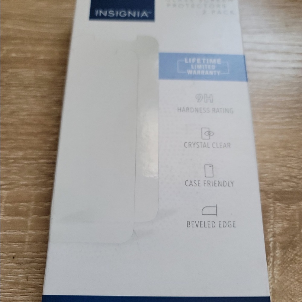 Insignia iPhone 11/12 Screen protector